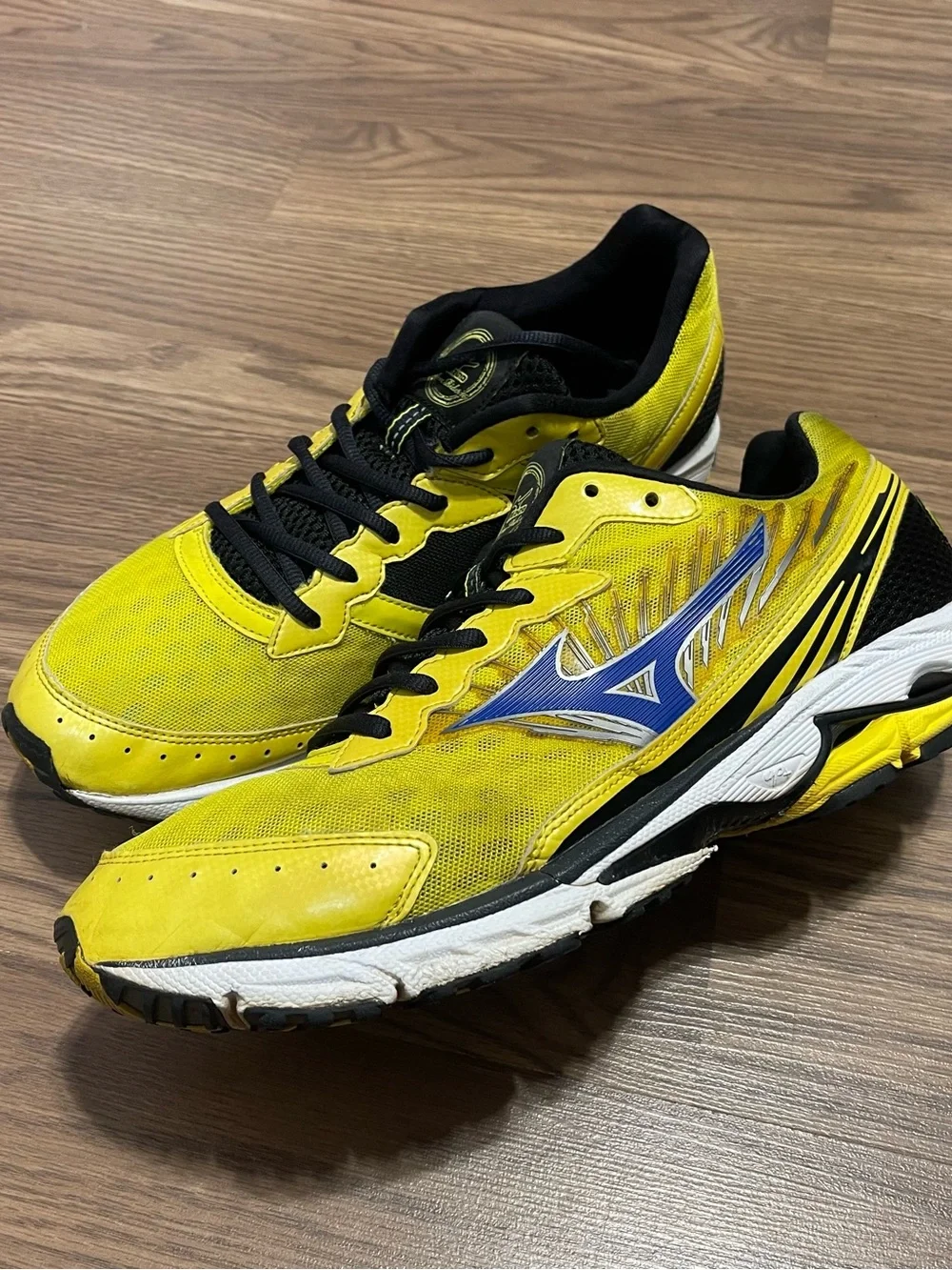 Mizuno rare 2013